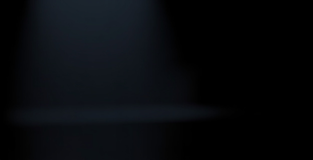 Una persona caminando por un parque verde y tranquilo, con árboles altos y un lago al fondo. La persona está descalza y tiene los ojos cerrados, con una expresión de paz. Alrededor, la naturaleza está en plena floración, con flores de colores brillantes. El cielo está parcialmente nublado, con algunos rayos de sol filtrándose entre las nubes.