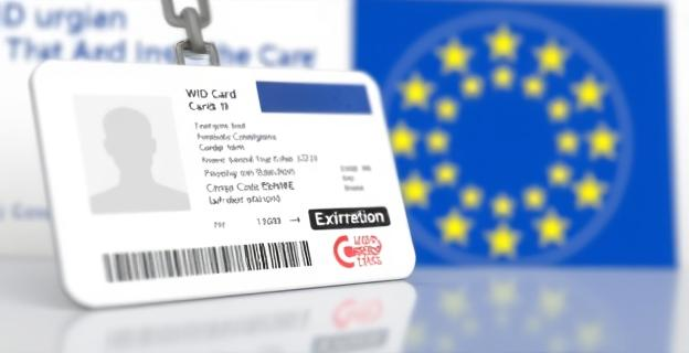 Una imagen de un DNI con una fecha de caducidad y un sello de la Unión Europea en el fondo